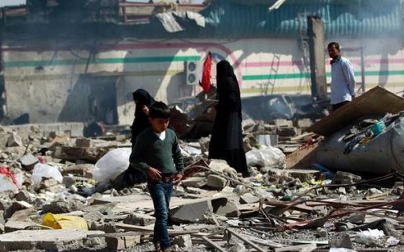 Yemen: A dozen civilians killed in new Saudi strikes (UN is warning of a humanitarian catastrophe)