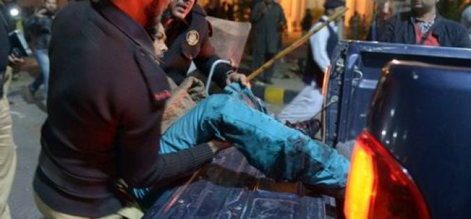 Pakistan: more than 13 dead in an attack in Lahore
