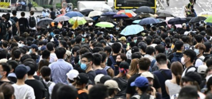 Hong Kong: Protesters provoke postpone consideration of controversial bill